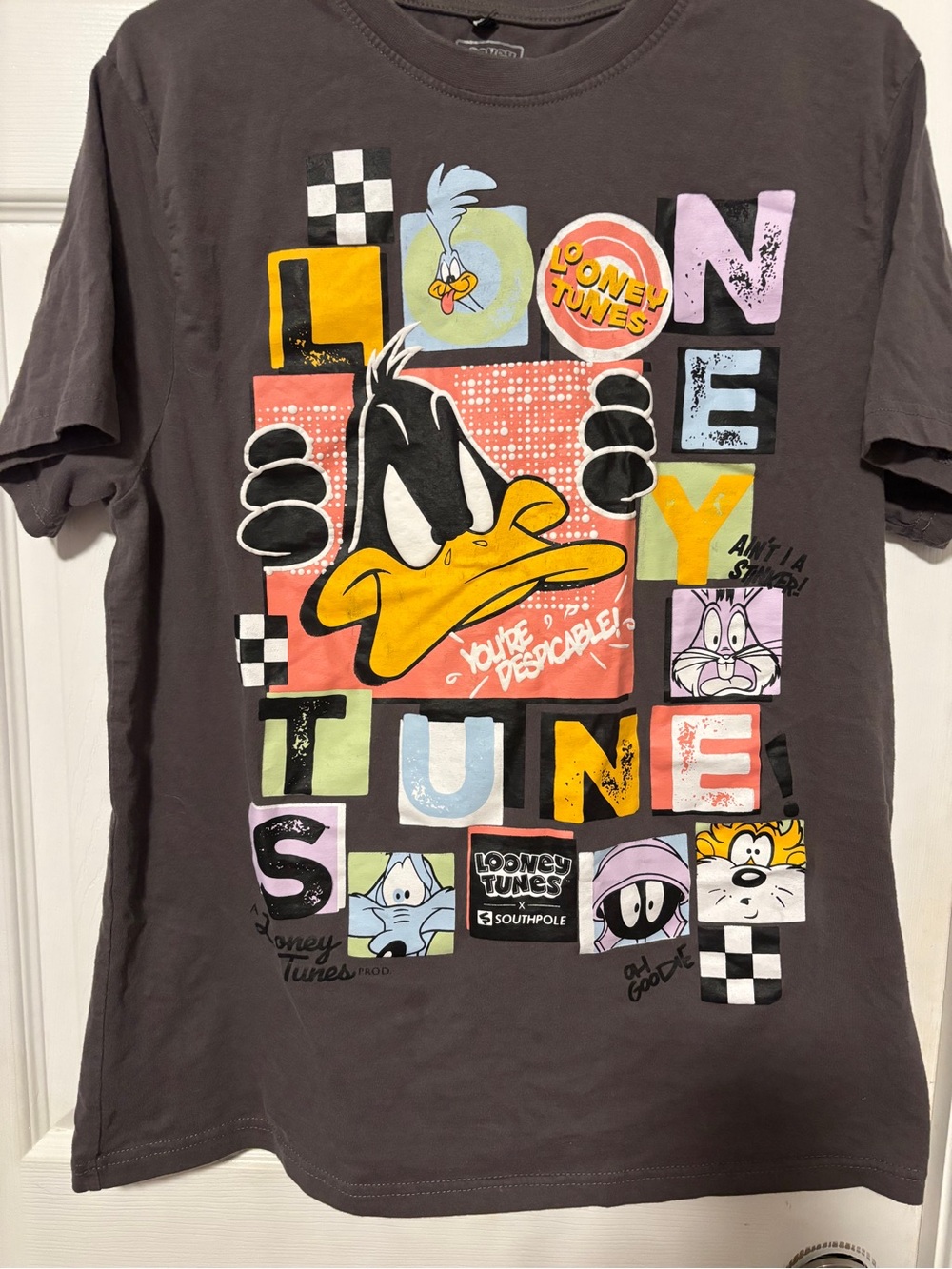 South Pole Looney Tunes Daffy Duck Graphic Tee - Gray with Yellow Accents